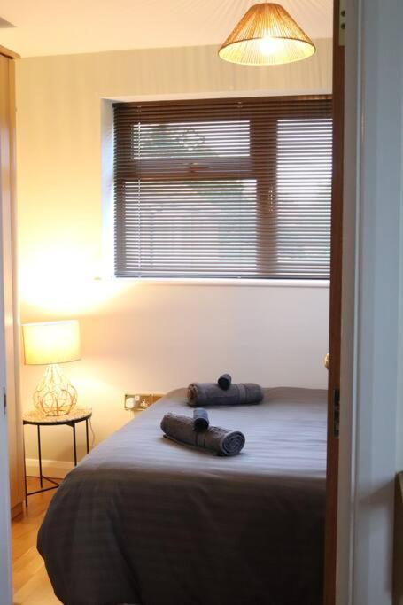 Cosy 3 Bedroom 2 Bathroom House With Parking Sheldon  Εξωτερικό φωτογραφία